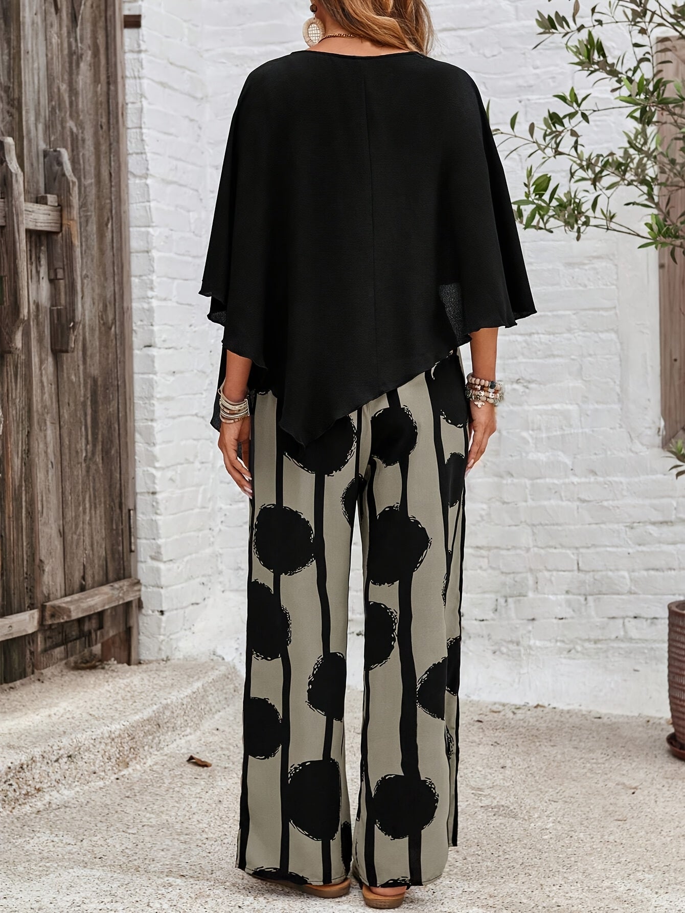 Elevated Ease Set in Contrast Print